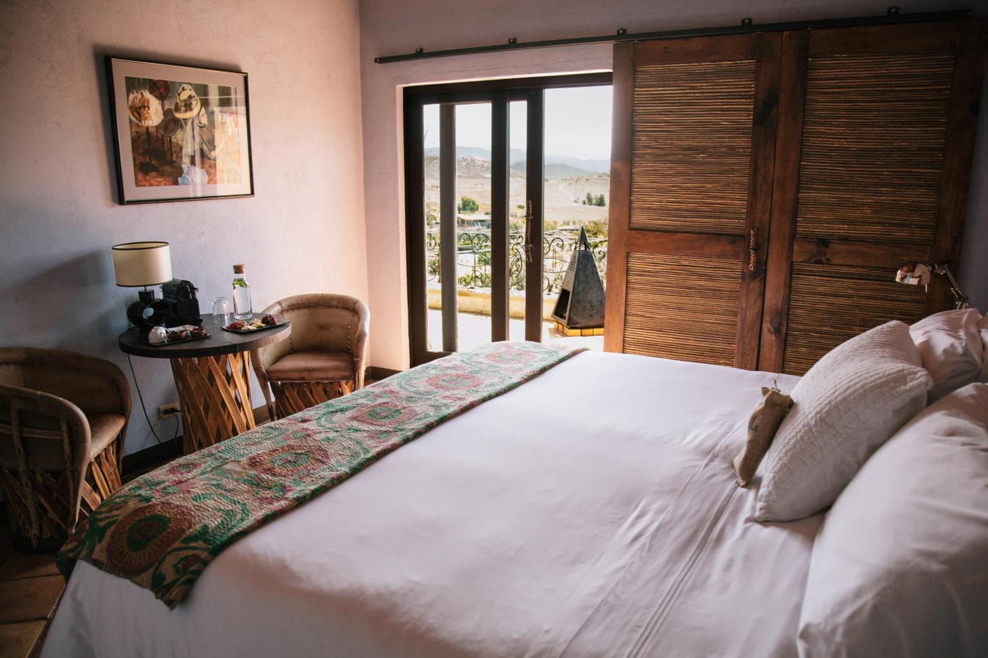 King Room,1546706077:JPEG